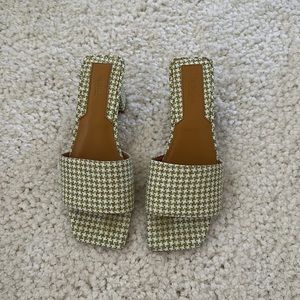 Houndstooth Mule